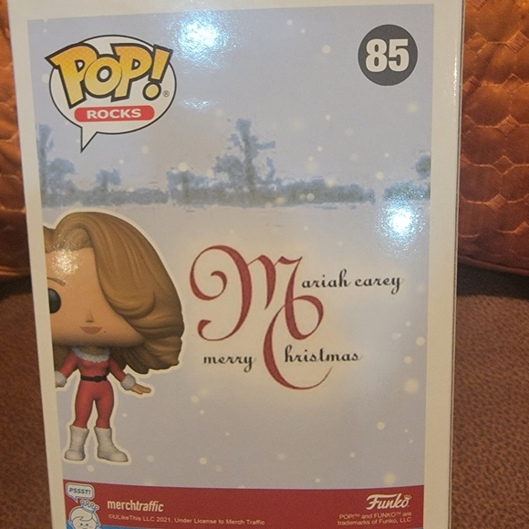Funko POP! Rocks Mariah Carey #85 Amazon Exclusive Diamond Collection/ Christmas - Picture 6 of 7